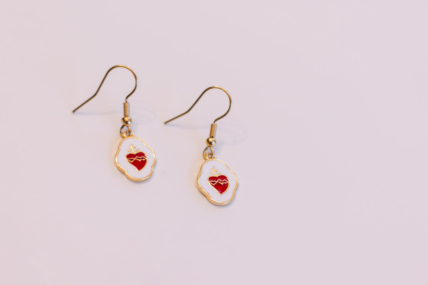 Dainty Sacred Heart