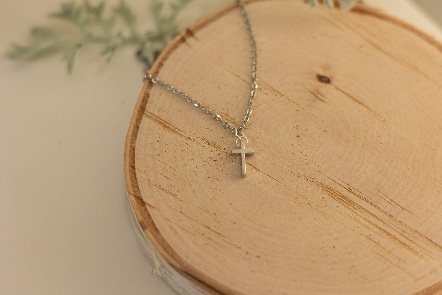 Necklace - Dainty Cross - Silver